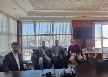 Ortahisar'da Azimli Ticaret Grup İşletmesindeyiz